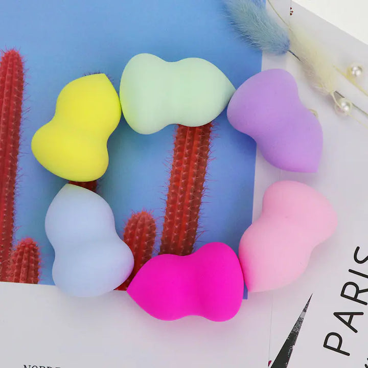 Wet & Dry Makeup Sponge – Egg-Shaped Beauty Puff